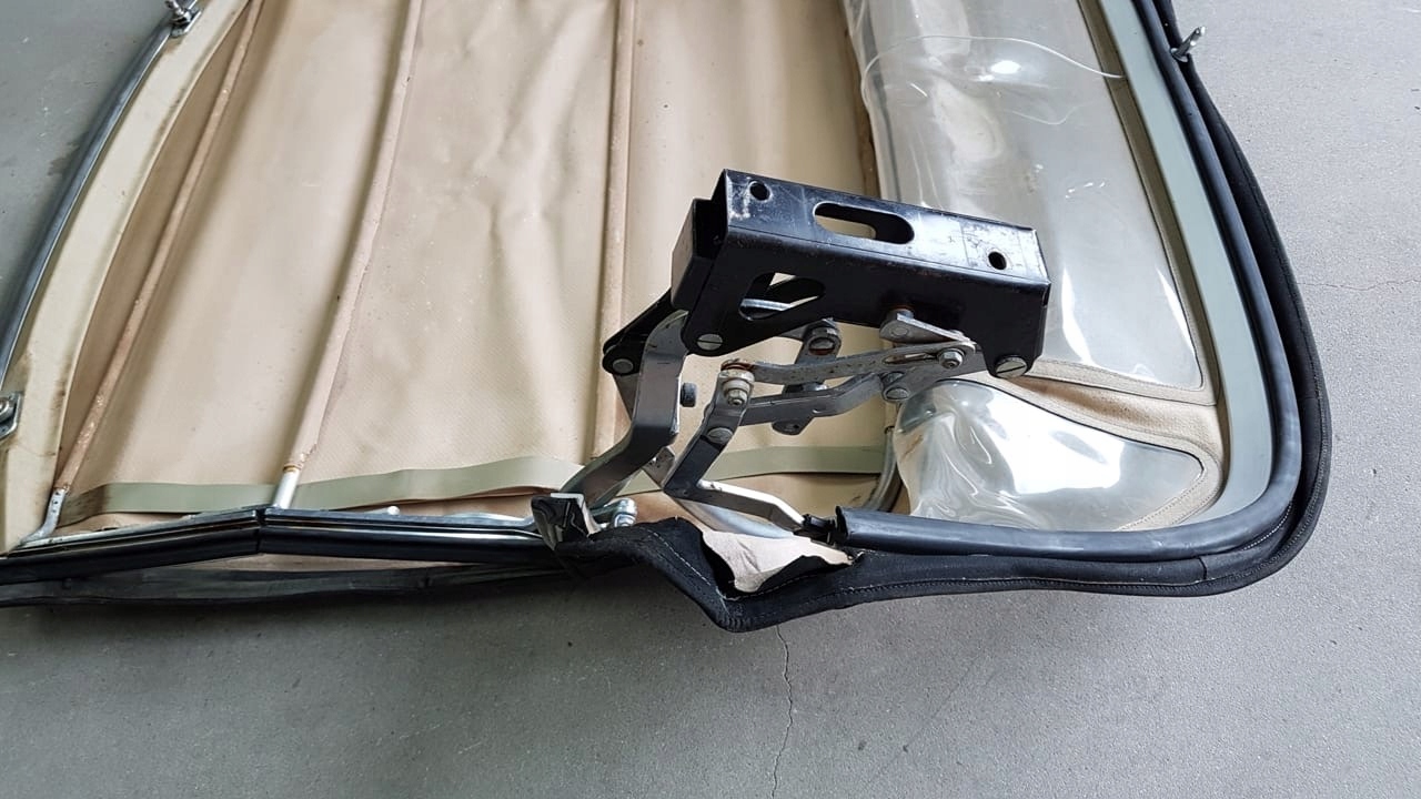 Dach miękki Softtop dach miękki Mercedes 107 kompletny ładny z uszkodzeniem - obrazek 3