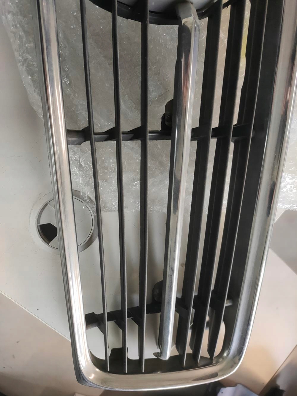 Grill kompletny Mercedes W107 ładny - obrazek 5