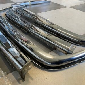 Chrom zderzaka przedniego Mercedes 107 Europa