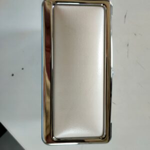 Popielniczka w tunelu Mercedes 113 Pagode nowa jasny krem