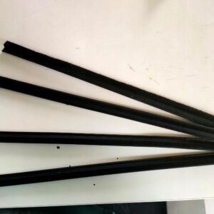 Zgarniacze szyb bocznych tył Mercedes 107 SLC NOWE komplet