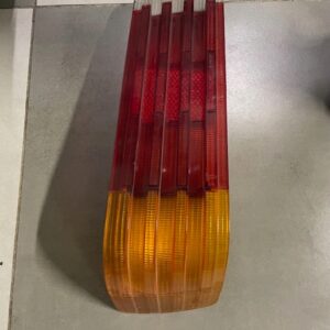 Klosz Lampy tył prawy ładny Mercedes 107 Europa
