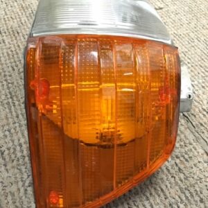 Lampa przód Mercedes 107 Europa Prawa Oryg. ładna