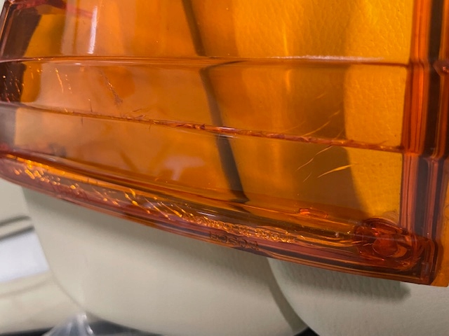 Przedni klosz kierunkowskazu Mercedes 107 USA ładny z uszczelką - obrazek 4