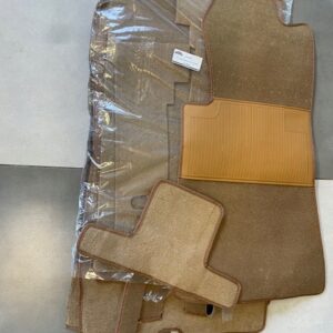 Wykładzina miodowa, ciemny beż welur Mercedes R107 Cabrio Nowa