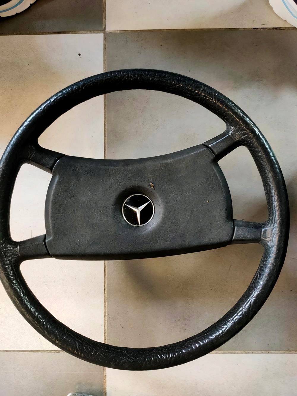 Kierownica Mercedes 107 1979-1985