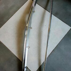 Rama grilla Mercedes W107 po chromowaniu