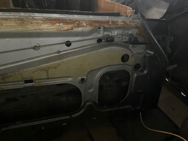 Drzwi Mercedes 107 lewe stan super bez szpachli z mechanizmem szyby itd - obrazek 4