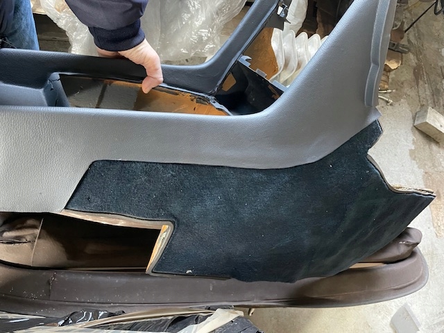 Tunel Środkowy Granat Mercedes 107 przedlift po renowacji - obrazek 5