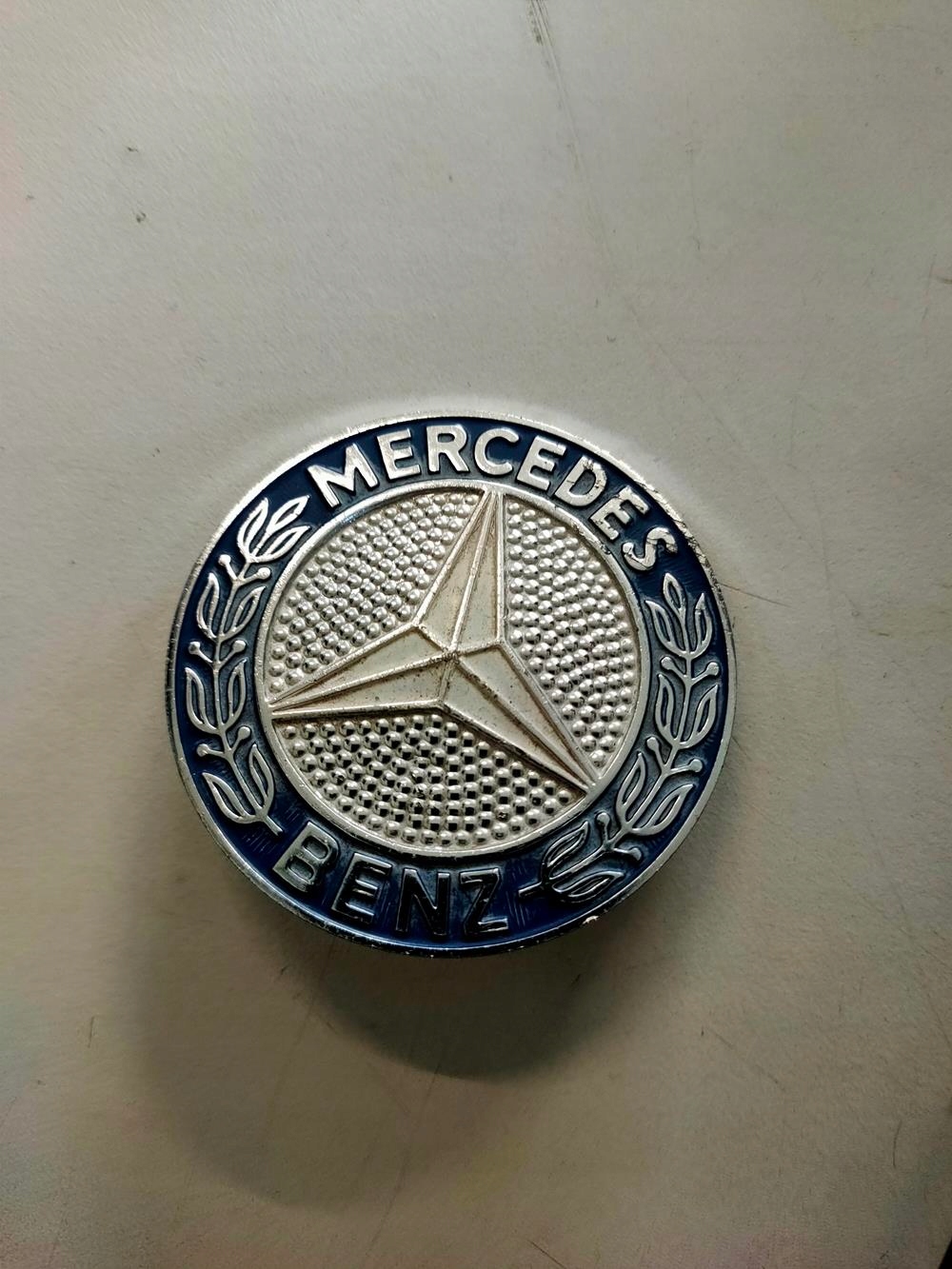 Emblemat Gwiazda maski Mercedes 107