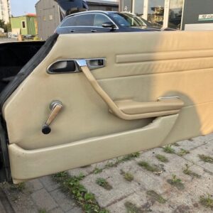 Boczek drzwi beżowy do Mercedesa R107