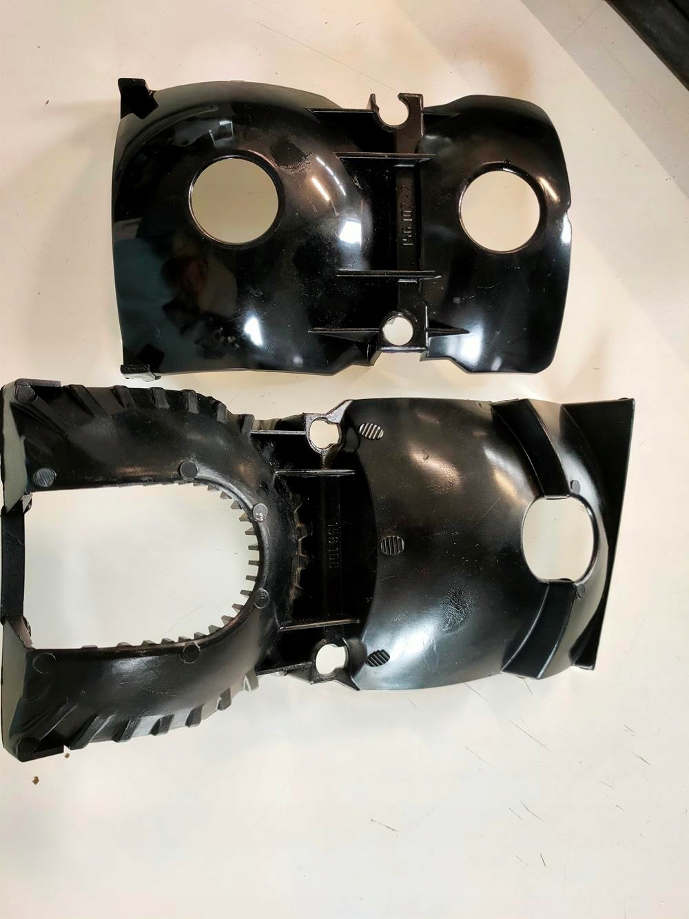 Odbłyśnik Lampy tylnej Mercedes 107 Nowy PARA - obrazek 8