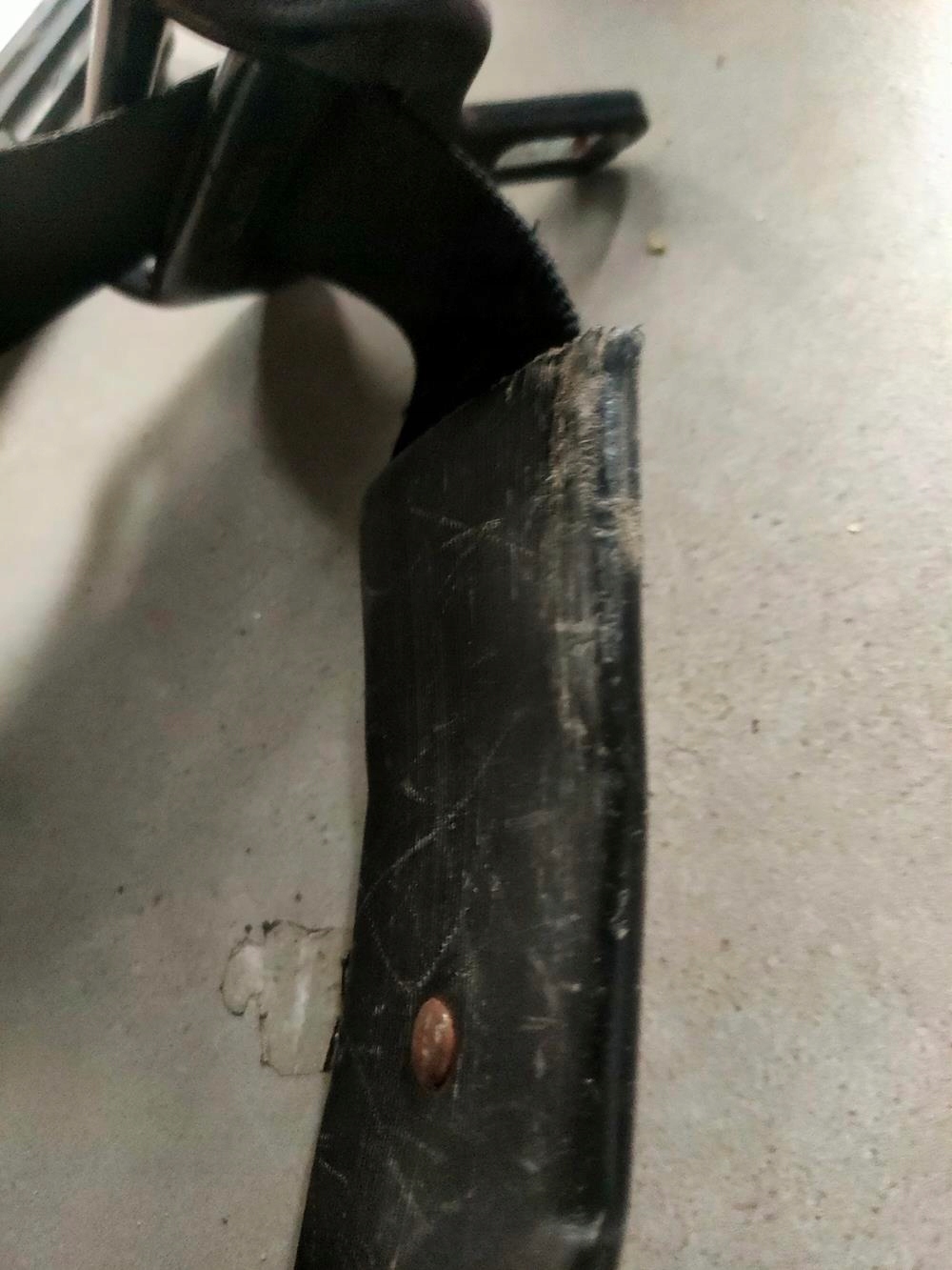 Pas bezpieczeństwa Mercedes 107 560SL przód lewy - obrazek 5