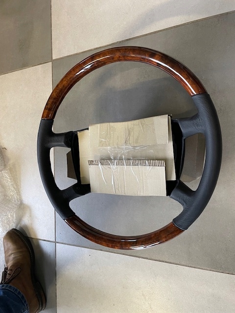 Kierownica Mercedes 107 560SL Drewno Nowa - obrazek 4