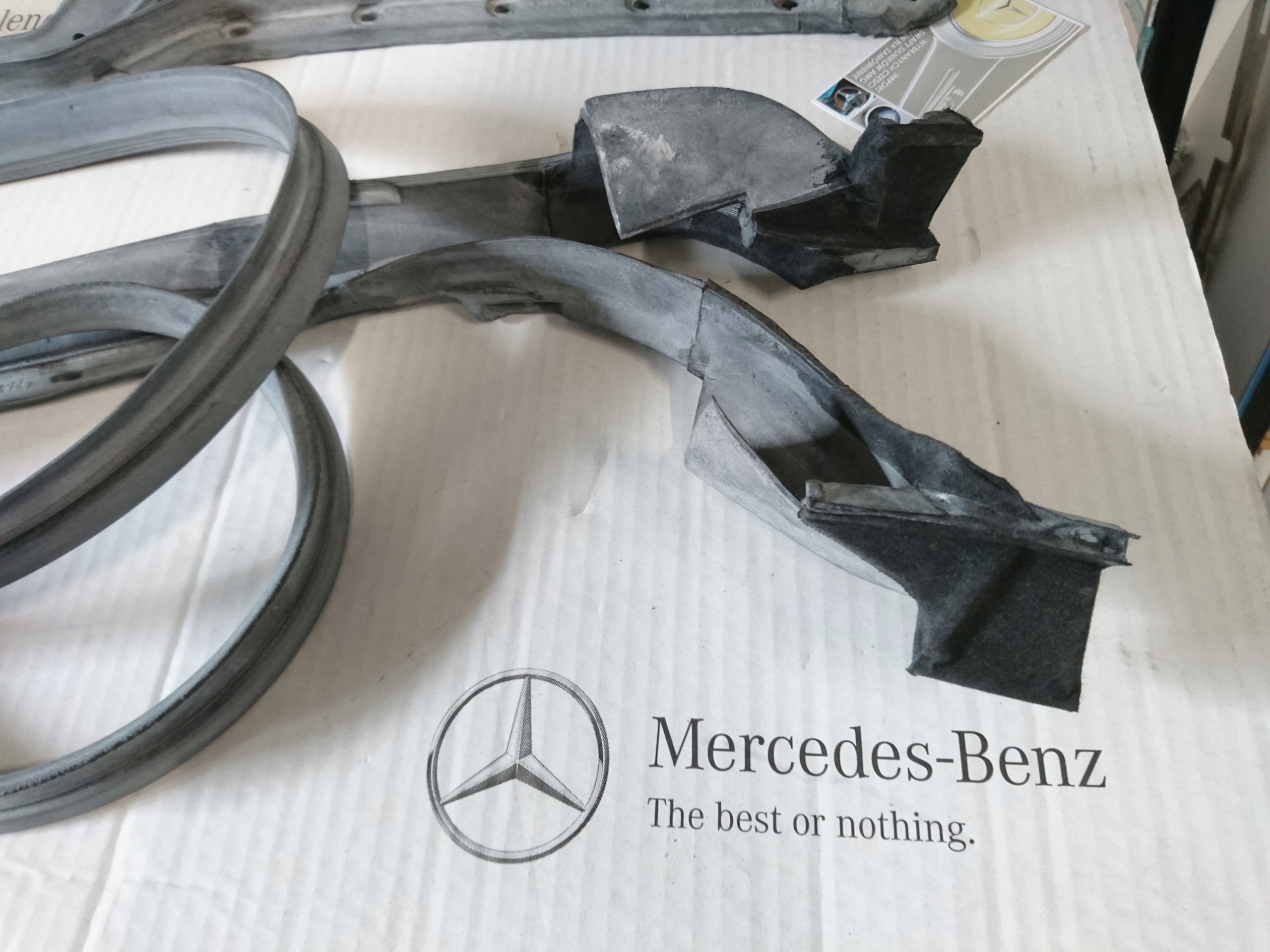 Uszczelka drzwi Mercedes 107 SL SLC lepsze flokowane - obrazek 8