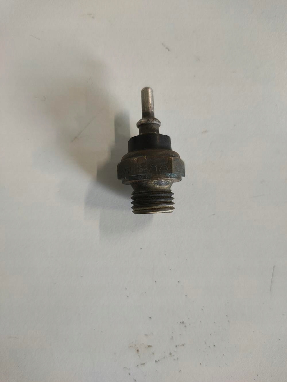Czujnik temperatury klimatyzacji Mercedes 107