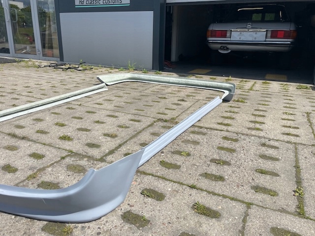 Komplet spoilerów Mercedes R107 AMG Repro NOWE - obrazek 15