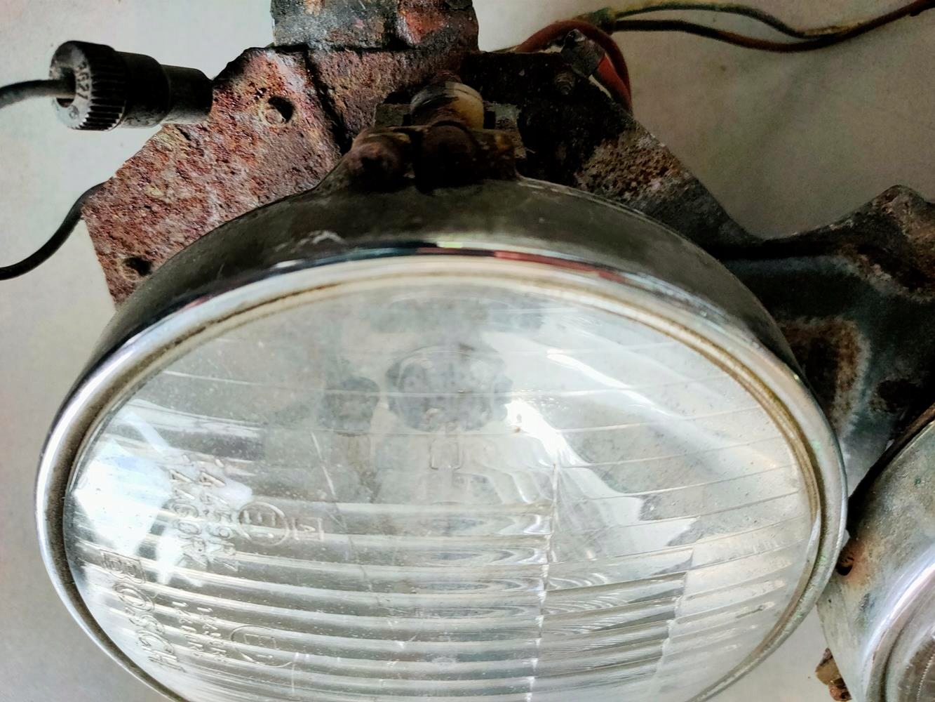 Otok / oring chrom lampy przód Mercedes 111/112 - obrazek 2