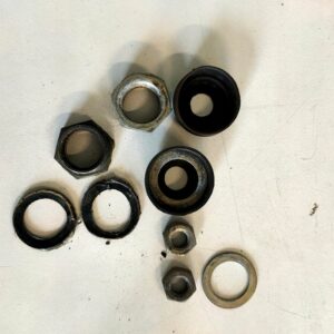 Zestaw montażu wycieraczek szyby przód Mercedes 107