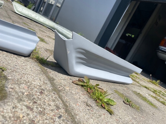 Komplet spoilerów Mercedes R107 AMG Repro NOWE - obrazek 14