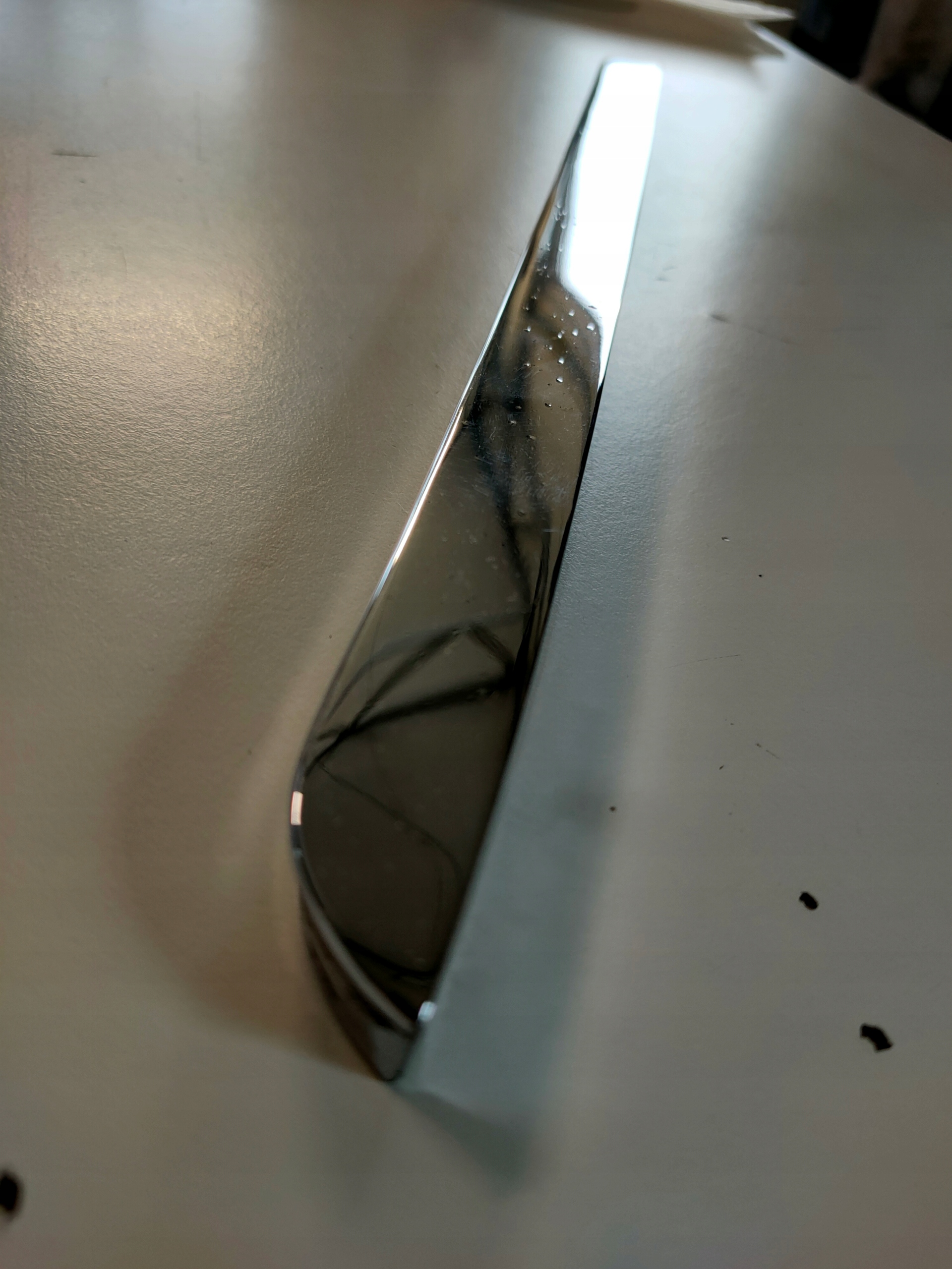 Uchwyt schowka z listwą chrom Mercedes 111/112 Coupe - obrazek 3