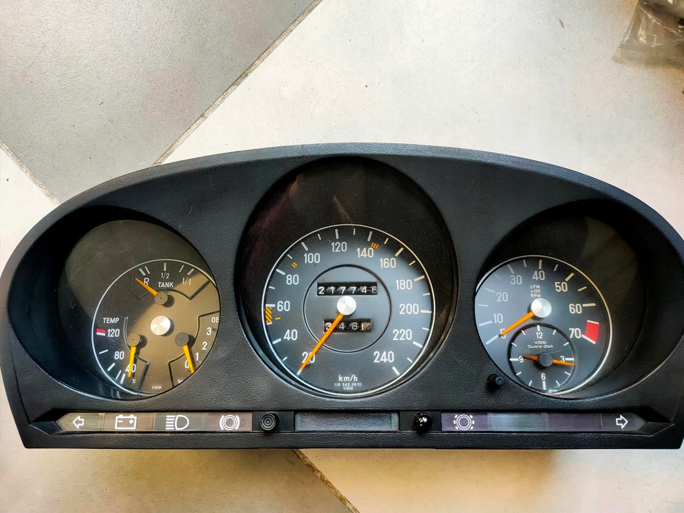 Licznik zegary Mercedes 107 ładne