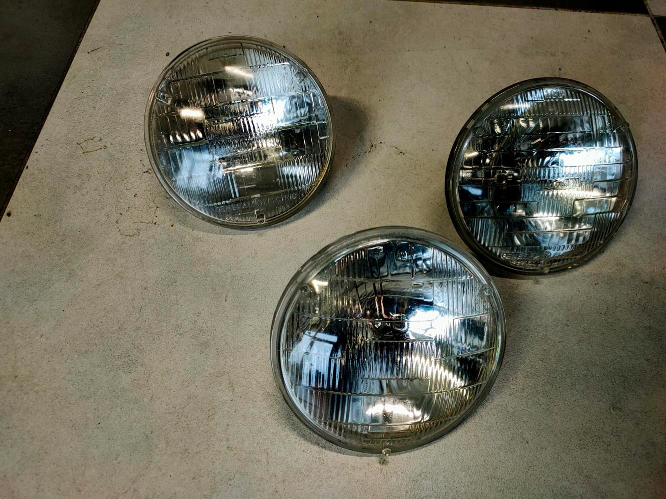 Wkład lampy USA Mercedes 107 WEWNĘTRZNY - 2 piny - obrazek 2