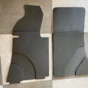 Podkłady pod dywaniki przód Mercedes 107 Nowe