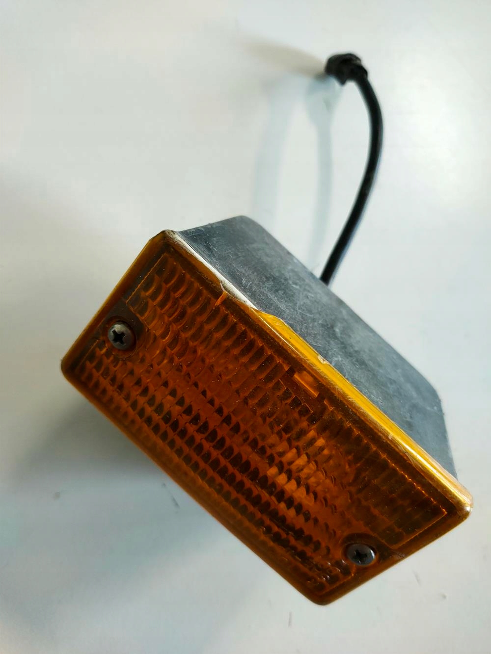 Kierunkowskaz pod zderzak Mercedes 107 ideał - obrazek 11