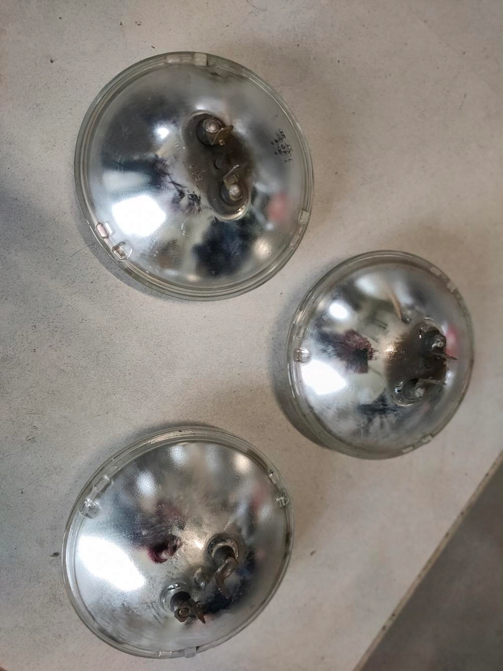 Wkład lampy USA Mercedes 107 WEWNĘTRZNY - 2 piny - obrazek 4