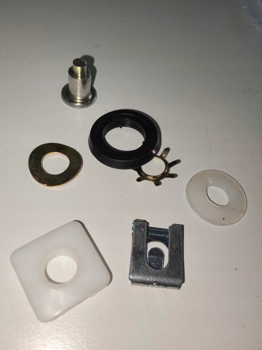 Zestaw naprawczy mechanizmu szyby bocznej Mercedes 107
