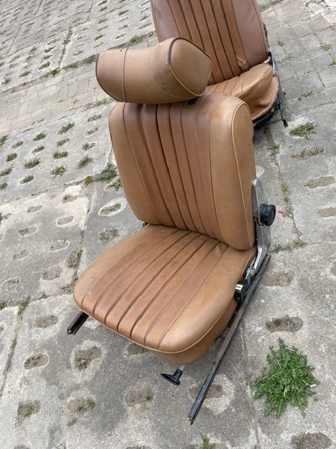 Fotel Mercedes 107 SL Cabrio przedlift - obrazek 2