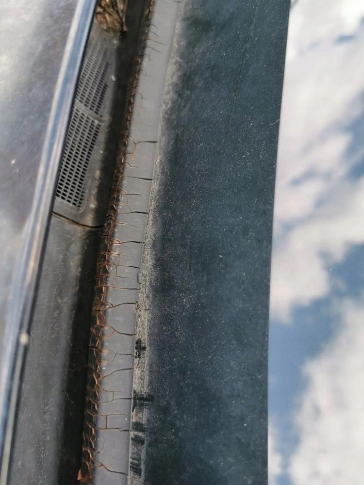 Uszczelka podszybia szyby przód Mercedes C126 SEC W126 SEL - obrazek 5