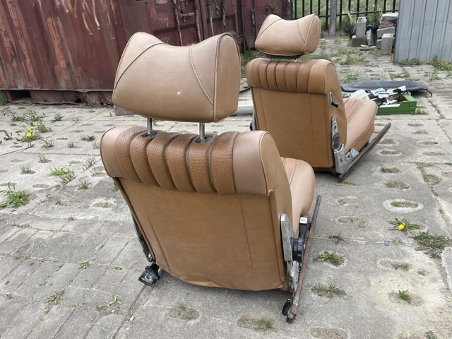 Fotel Mercedes 107 SL Cabrio przedlift - obrazek 8