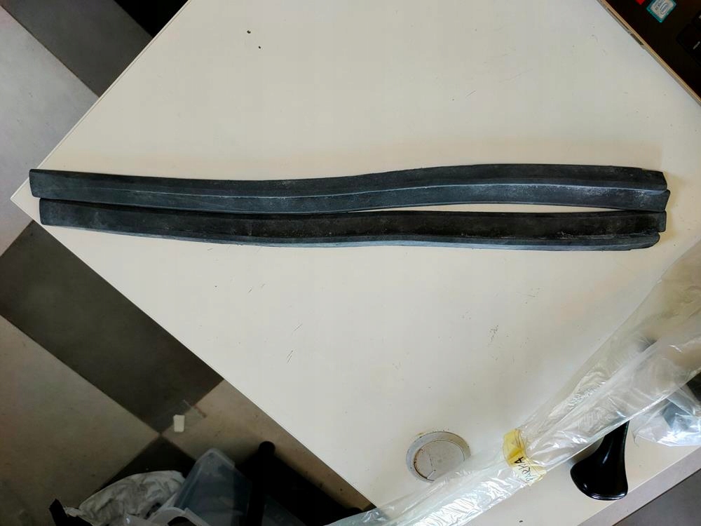 2 Uszczelki softtopu wklejane Mercedes 107 Nowe kpl - obrazek 2
