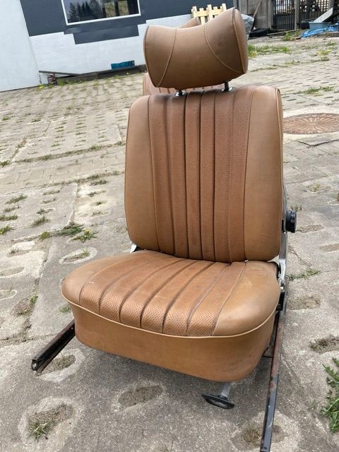 Fotel Mercedes 107 SL Cabrio przedlift