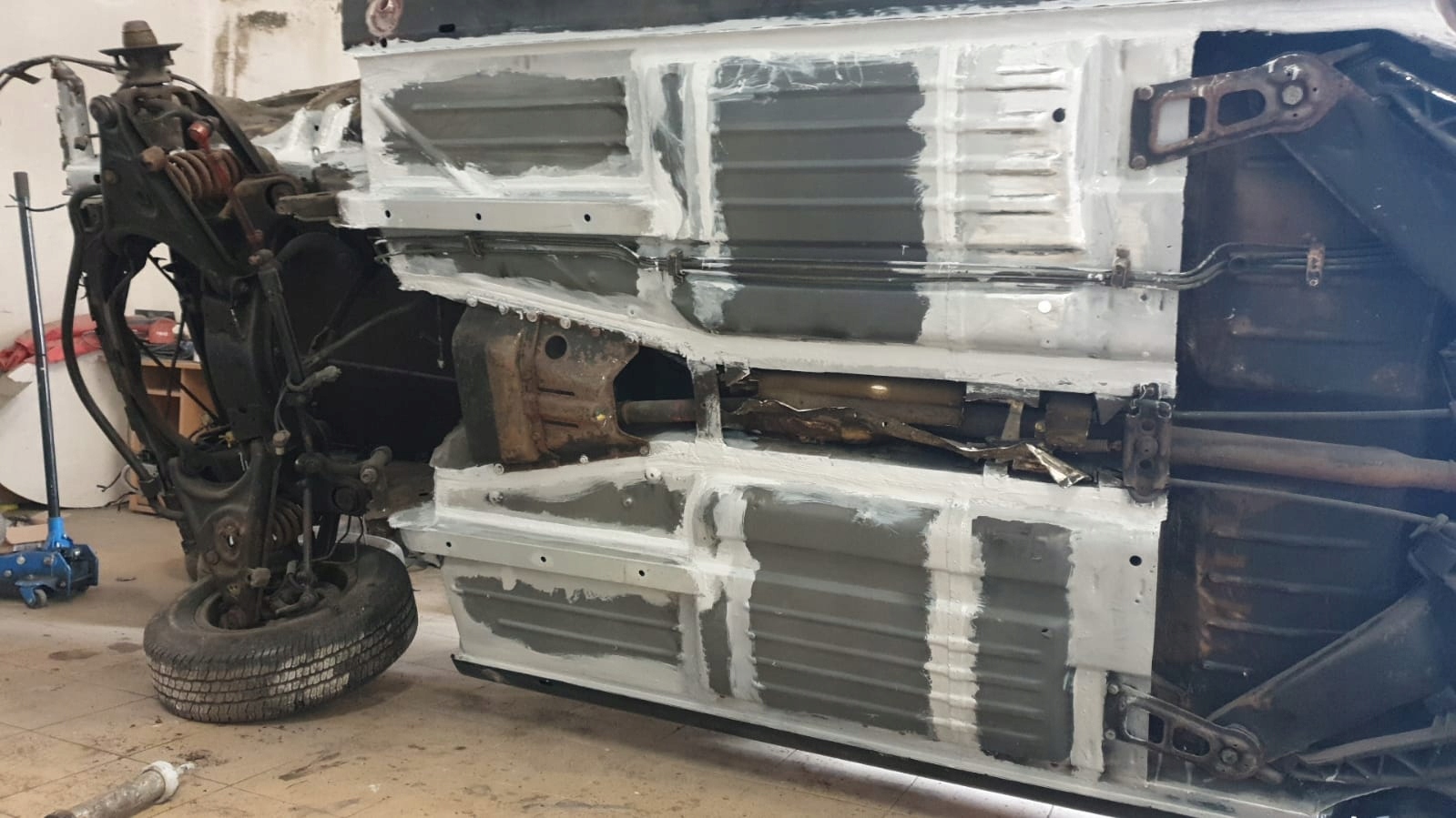 Podłoga Mercedes C107 Nowa Komplet SLC - obrazek 13