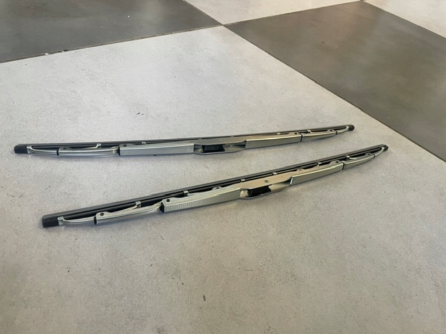 Wycieraczki szyby Mercedes 107 45cm srebrne - obrazek 2