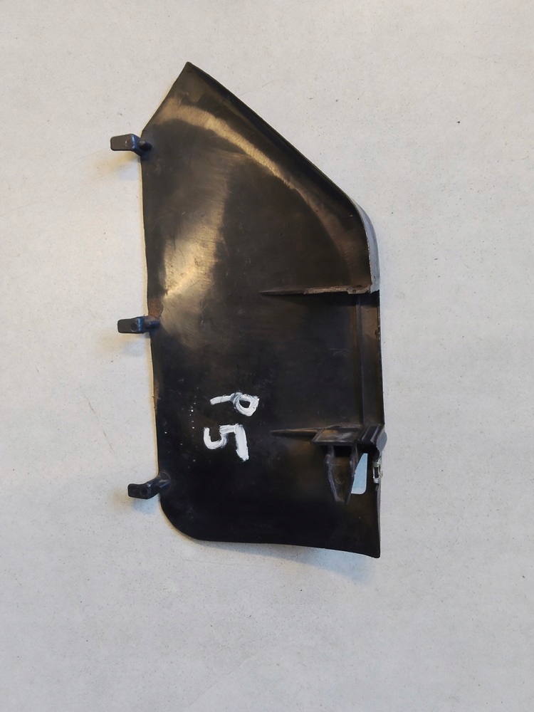 1 Panel Osłona wnętrza boczka lewego Mercedes 107