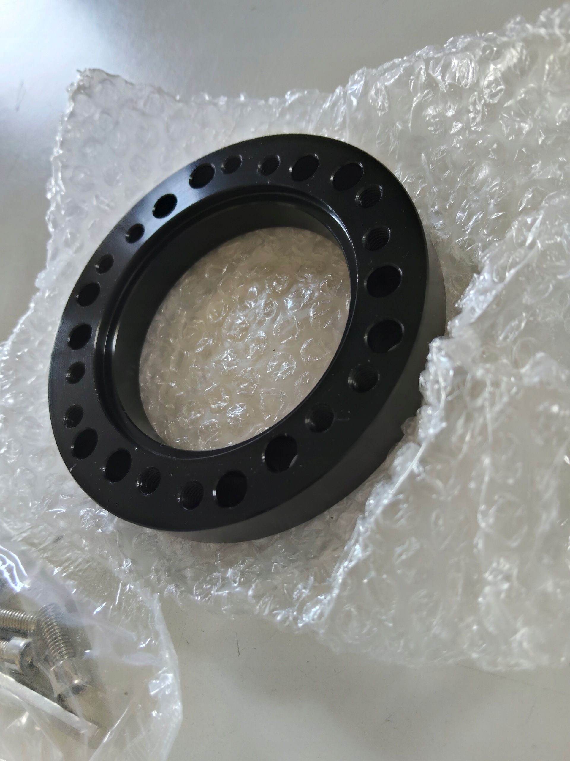 Adapter Dystans kierownicy Luisi MOmo Sparco - obrazek 2