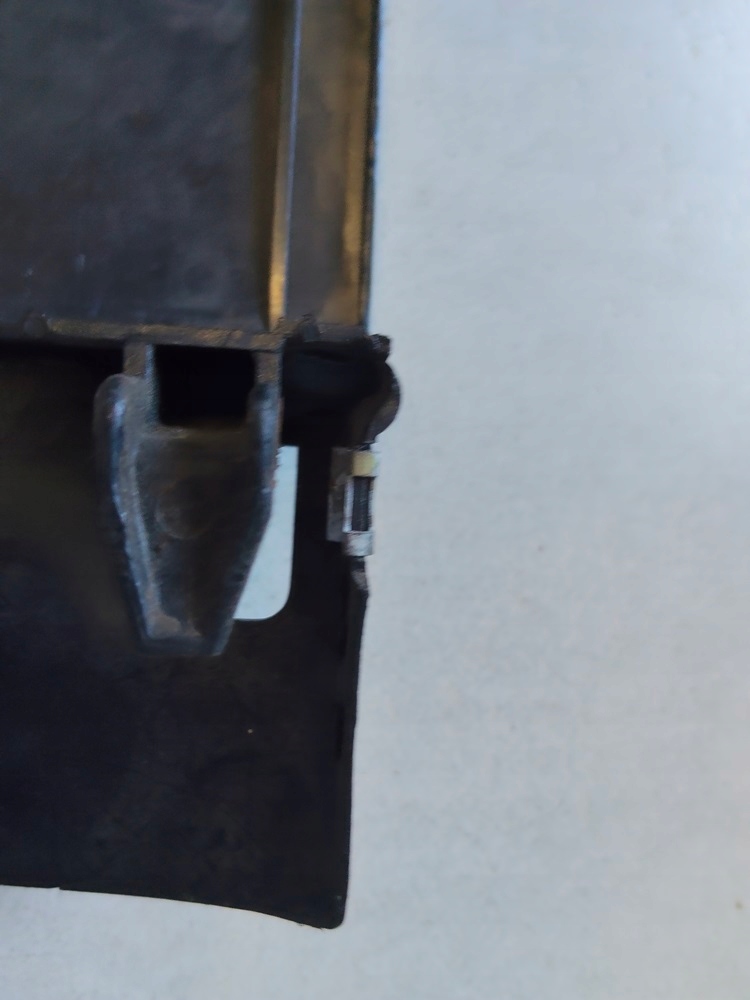 1 Panel Osłona wnętrza boczka lewego Mercedes 107 - obrazek 2