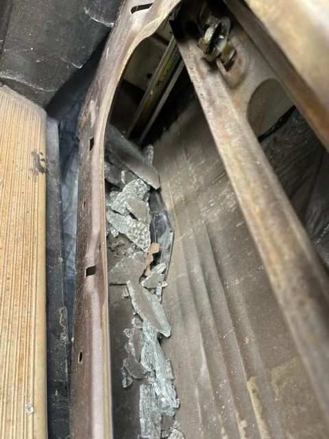 Drzwi lewe czarne - Mercedes 107 SL komplet - obrazek 7