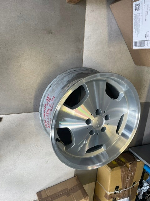 1 Alufelga Lorinser 18" 8,5J Po renowacji CNC - obrazek 2
