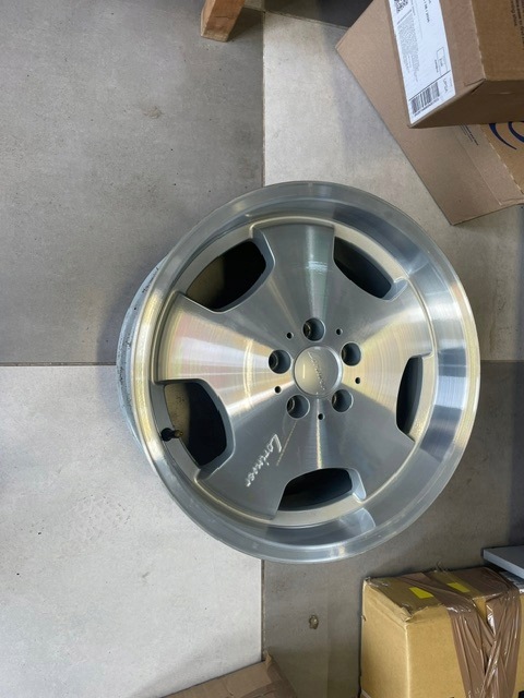 1 Alufelga Lorinser 18" 8,5J Po renowacji CNC - obrazek 3