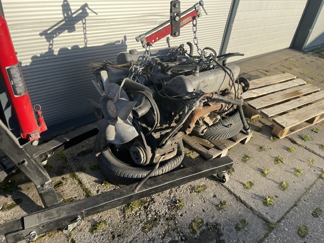 Silnik kompletny + dobra skrzynia Mercedes w107 450SL M117 - obrazek 6